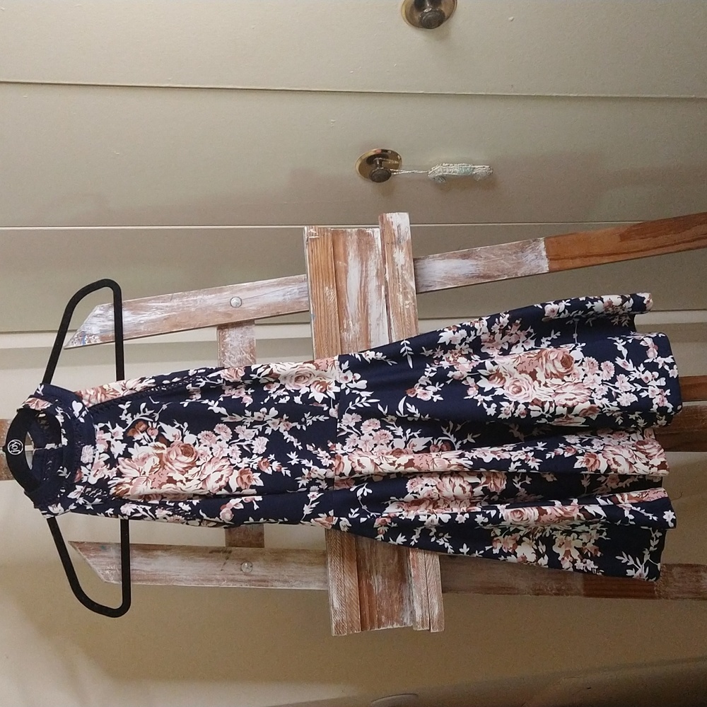 B. Darlin Scuba Dress Sz 1 / 2